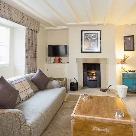 Holiday home Poppy Helmsley
